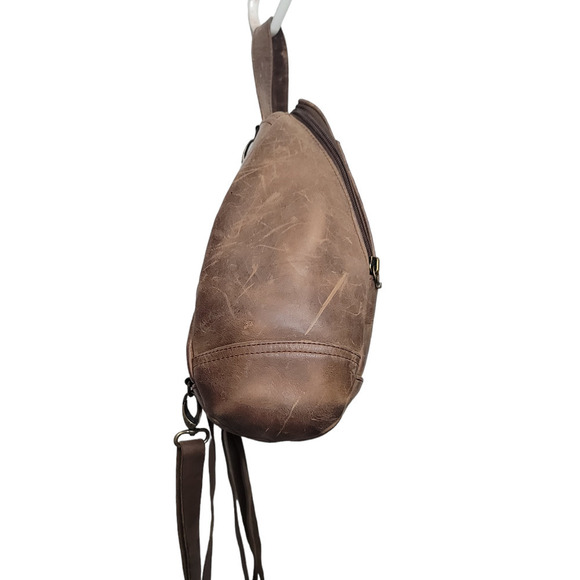 Lisa Berck Kimchi Backpack - Picture 6 of 10